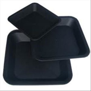 SOTTOVASO QUADRATO IN PLASTICA 14X14 CM STANDARD (X VASO 2,5L)