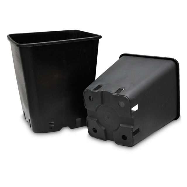 VASO QUADRATO IN PLASTICA 2.5 Lt 13X13X18